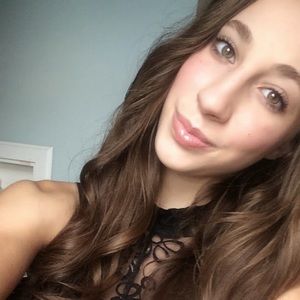 Meet your Posher, Raegen